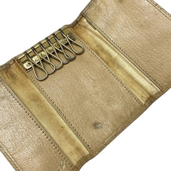 Auth CHANEL - Beige Leather Key Case - Picture 10 of 13